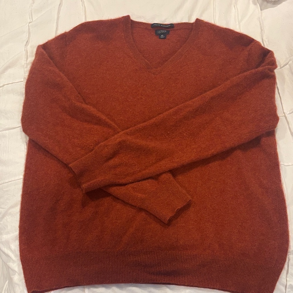 J. Crew Men's V-Neck Italian Cashmere mid-weight Sweater in Rich Rust